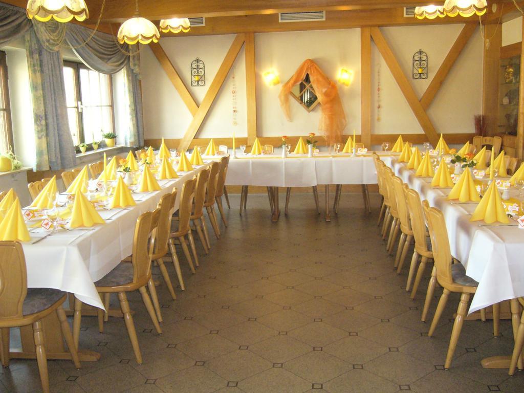 Landgasthaus Loewen Mit Gaestehaus Holzhausen  Exterior foto
